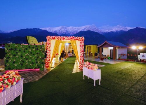 The Ultimate Guide to Booking Resorts in Dharamshala for Destination Weddings