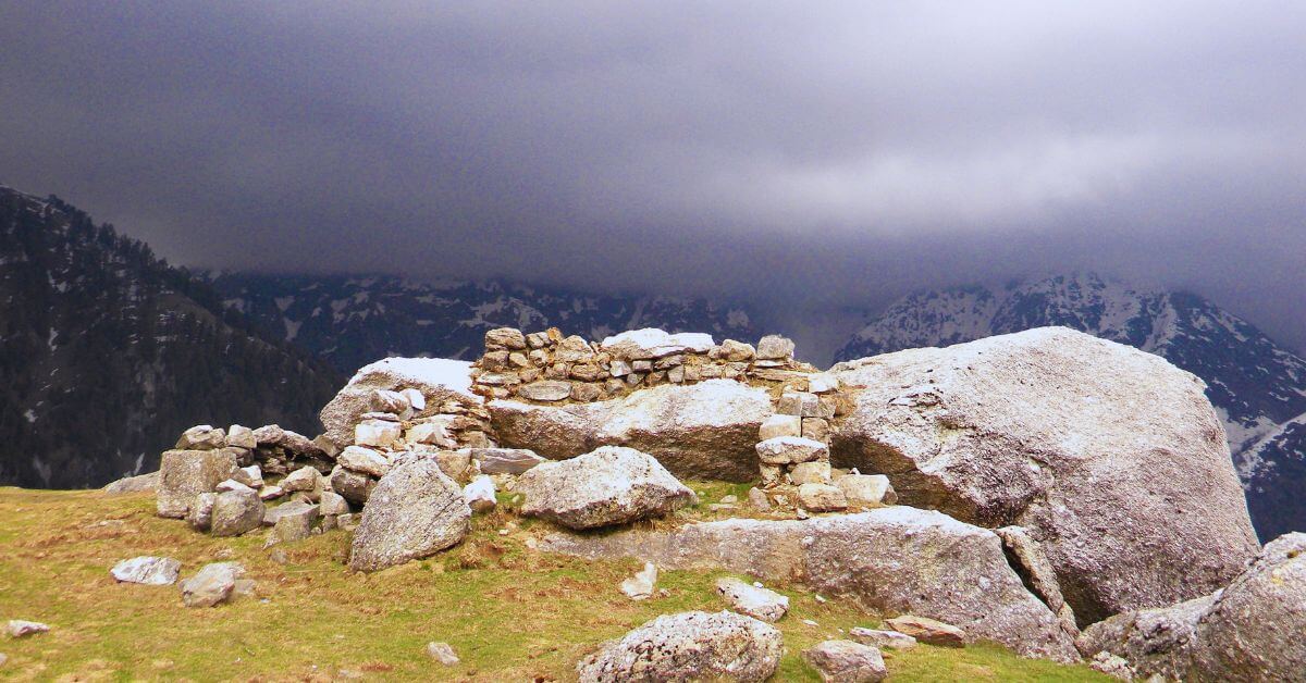 Discover The Ultimate Guide to the Best Time to Visit Triund Trek – a journey through seasons, scenery, and serenity in the Himalayas. From lush green trails in spring to snow-capped peaks in winter, find out the perfect time to experience Triund’s breathtaking beauty.